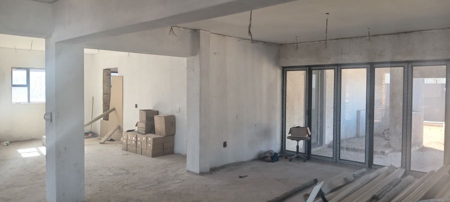 5 Bedroom Property for Sale in Wilkoppies North West